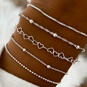 5 Piece Elegant Silver Heart Bracelet Set